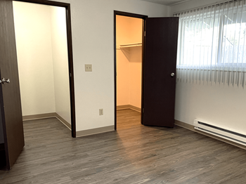 Walk-in closet